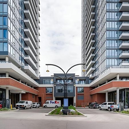 Newly Built Condo With Amazing Views Kitchener Ngoại thất bức ảnh