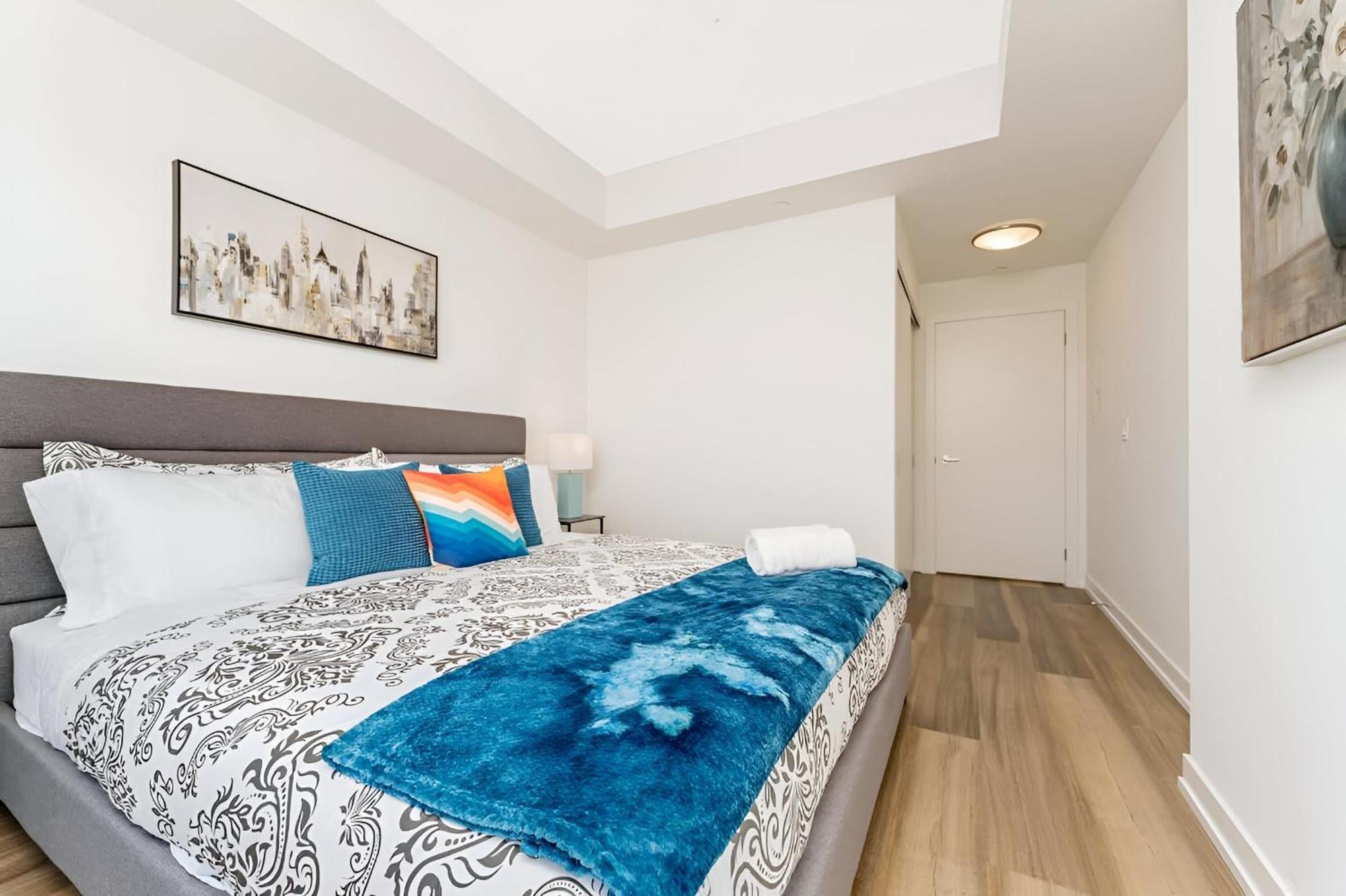 Newly Built Condo With Amazing Views Kitchener Ngoại thất bức ảnh